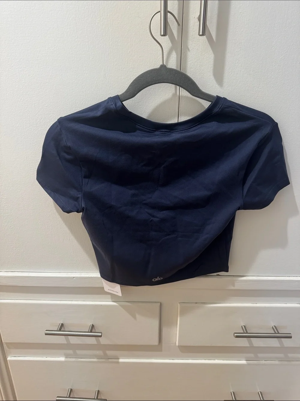 Alo yoga Alosoft Crop Finesse Short Sleeve size small navy